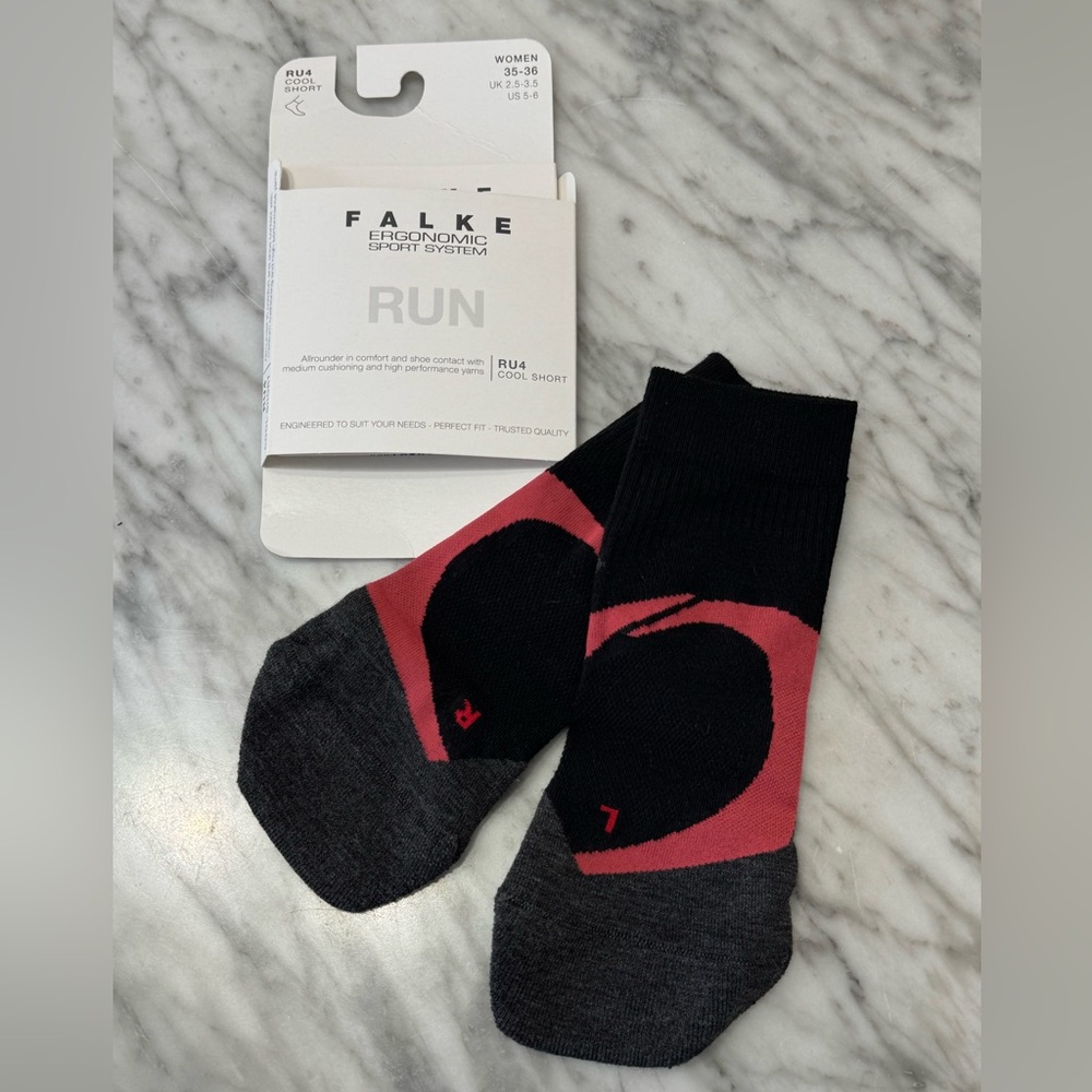 Falke, RU4 Cool Short Endurance Running Short Socks - Black & Red, US 5 - 6